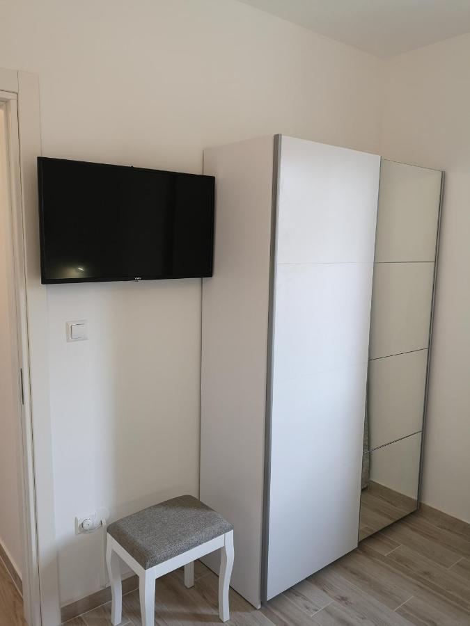 מאלינסקה Apartment Nada 2 מראה חיצוני תמונה